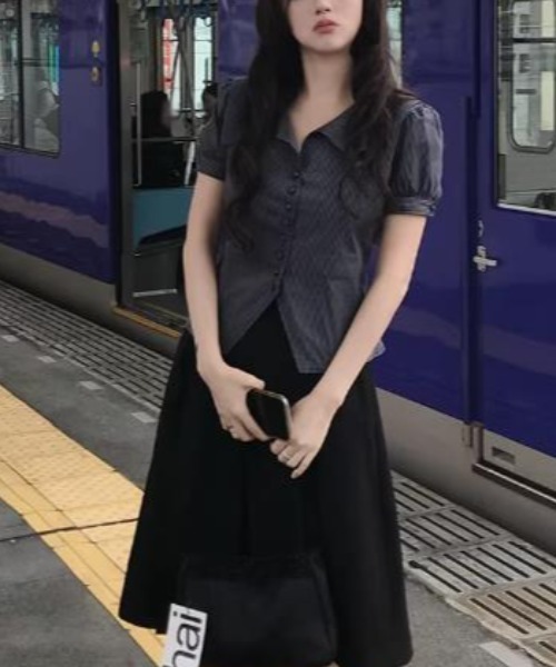 semplice（センプリチェ）の「シャツ【韓国ファッション】（シャツ/ブラウス・レディース・ブラック・L/M/S/XL）」の2枚目の写真