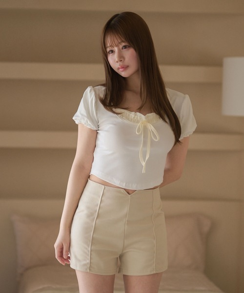 M DOLLY(エムドリー)の「Layered luna ribbon tops/レイヤードルナ リボントップス(Tシャツ/カットソー・レディース・ブラック/ホワイト・FREE)」の1枚目の写真