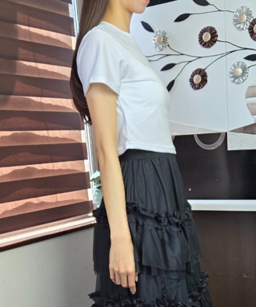 tolene(トレネ)の「ベーシッククロップドTシャツ クルーネック タイトシルエット(Tシャツ/カットソー・レディース・グリーン/ホワイト/ライトベージュ・FREE)」の15枚目の写真