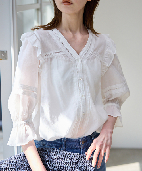 SLOBE IENA(スローブイエナ)の「《WEB限定/追加》コットンレーヨンレースブラウス(シャツ/ブラウス・レディース・ブラック/ホワイト/ブラウン・FREE)」の17枚目の写真