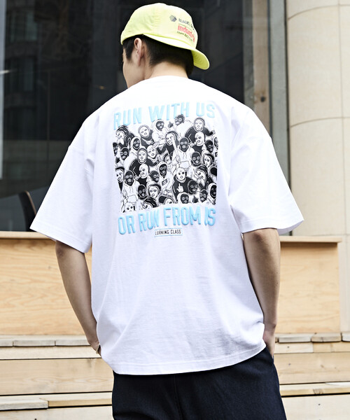 LURKING CLASS（ラーキングクラス）の「限定展開 LURKING CLASS×FREAK'S STORE ラーキングクラス 別注 ヴィンテージ加工 プリント Tシャツ RUN WITH US（Tシャツ/カットソー・メンズ・ホワイト/ブラック・MEDIUM/LARGE/X-LARGE）」の4枚目の写真