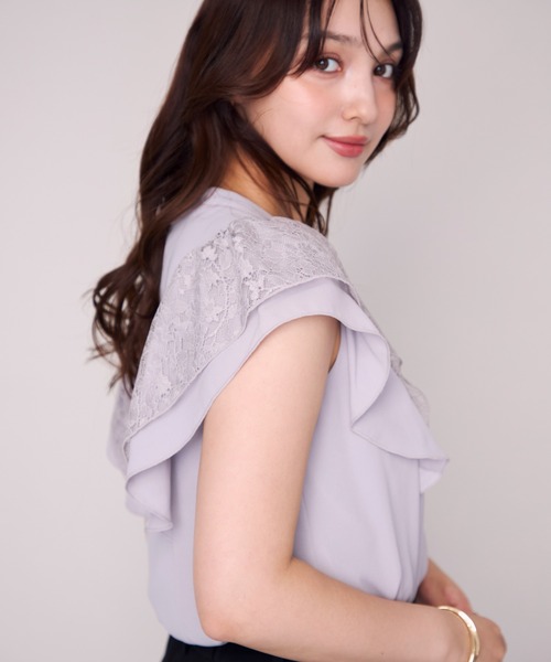 MISCH MASCH(ミッシュマッシュ)の「2026春夏新作 ダブルフリルレース袖ハイネックブラウス(シャツ/ブラウス・レディース・グレー/ブルー/ホワイト/ブラック・フリ-)」の20枚目の写真