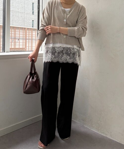Jena espace merveilleux(ジェナ エスパスメルヴェイユ)の「【裾で差がつく】スクエア裾レースタンク(Tシャツ/カットソー・レディース・ブラック/オフホワイト・FREE)」の13枚目の写真