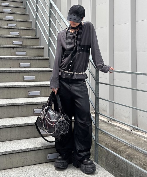 Never mind the XU(ネバーマインドザエックスユー)の「【Never mind the XU】coating denim pants / 【ネバーマインド ザ エックスユー】コーティングワイドデニムパンツ(デニムパンツ・メンズ・ブラック・M/L/S)」の14枚目の写真