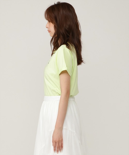 AND COUTURE(アンドクチュール)の「ワンポイント刺繍Tシャツ(Tシャツ/カットソー・レディース・ブラック/オフホワイト/グリーン・FREE)」の18枚目の写真