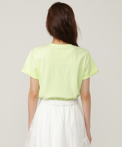 AND COUTURE(アンドクチュール)の「ワンポイント刺繍Tシャツ(Tシャツ/カットソー・レディース・ブラック/オフホワイト/グリーン・FREE)」の19枚目の写真