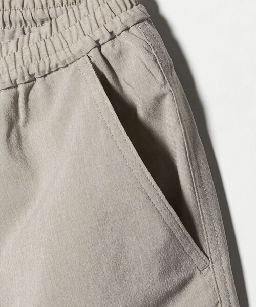 A DAY IN THE LIFE UNITED ARROWS（アデイインザライフユナイテッドアローズ）の「ハイツイスト イージーショーツ-吸水速乾-＜A DAY IN THE LIFE＞（その他パンツ・メンズ・ブラック/ケリーグリーン/ナチュラル/ネイビー・L/M/S）」の15枚目の写真