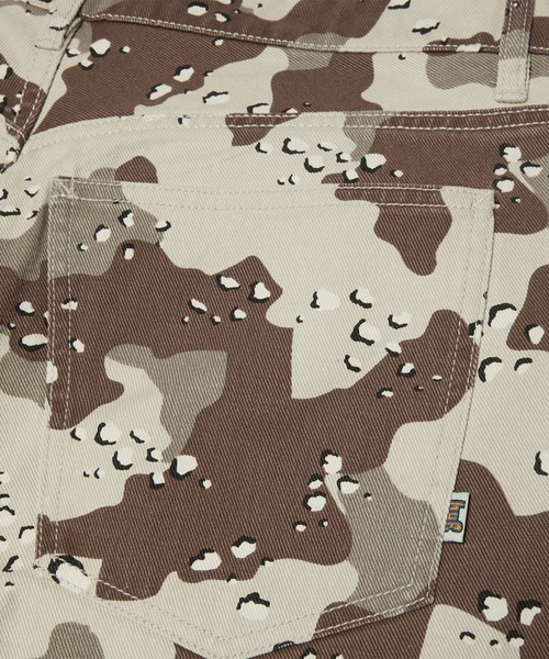 HUF(ハフ)の「CROMER CAMO PANT(デニムパンツ・メンズ・ブラウン・28/30/32/34/36)」の3枚目の写真