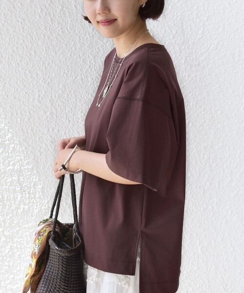 SHIPS（シップス）の「〈接触冷感/UVカット〉ガゼット デザイン ワイド スリーブ TEE（Tシャツ/カットソー・レディース・ブラウン/ブラック/オフホワイト・ONE SIZE）」の3枚目の写真