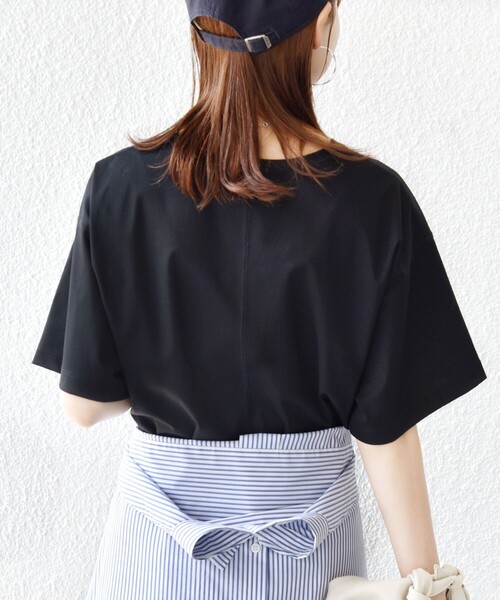 SHIPS（シップス）の「〈接触冷感/UVカット〉ガゼット デザイン ワイド スリーブ TEE（Tシャツ/カットソー・レディース・ブラウン/ブラック/オフホワイト・ONE SIZE）」の7枚目の写真