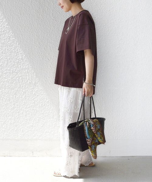 SHIPS（シップス）の「〈接触冷感/UVカット〉ガゼット デザイン ワイド スリーブ TEE（Tシャツ/カットソー・レディース・ブラウン/ブラック/オフホワイト・ONE SIZE）」の11枚目の写真