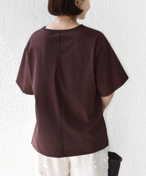 SHIPS（シップス）の「〈接触冷感/UVカット〉ガゼット デザイン ワイド スリーブ TEE（Tシャツ/カットソー・レディース・ブラウン/ブラック/オフホワイト・ONE SIZE）」の15枚目の写真