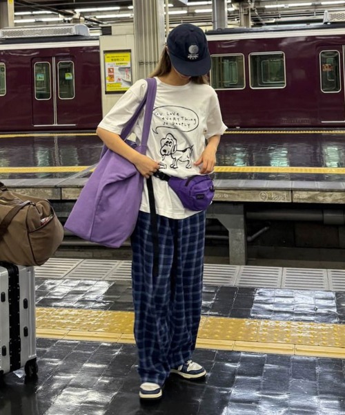 wee9s(ウィークス)の「lovely dog tee / ラブリードッグティー(Tシャツ/カットソー・レディース・グレー/ホワイト・FREE)」の2枚目の写真