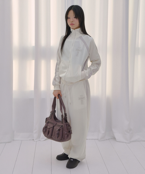 FANCY CLUB(ファンシークラブ)の「プロスグロシートラックパンツ (アイボリー) F26QD162(スウェットパンツ・レディース・その他・ONE)」の4枚目の写真