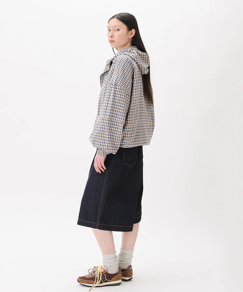 WISM(ウィズム)の「Estudio Niksen / エストゥディオ・ニクセン Bungee Strap Checkered JK(その他アウター・メンズ・ライトブルー/ベージュ・1/2)」の6枚目の写真