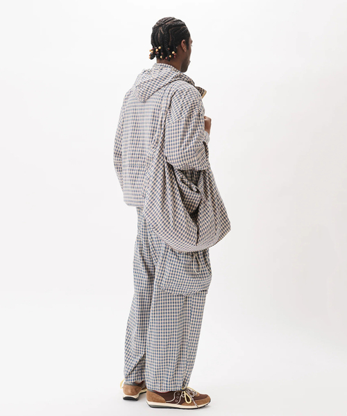 WISM(ウィズム)の「Estudio Niksen / エストゥディオ・ニクセン Bungee Strap Checkered JK(その他アウター・メンズ・ライトブルー/ベージュ・1/2)」の13枚目の写真