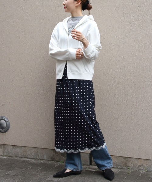 THE SHINZONE（ザ　シンゾーン）の「THE SHINZONE/シンゾーン　ユースフルジップアップフーディー　USEFUL ZIP-UP HOODIE　26AMSCU02（パーカー・レディース・グレー/ホワイト・FREE）」の16枚目の写真