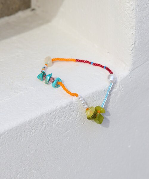 ear PAPILLONNER(イアパピヨネ)の「《WEB限定》天然石MIXビーズブレスレット(ブレスレット・レディース・ブルー系その他・FREE)」の2枚目の写真