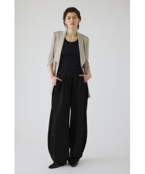 RIM.ARK(リムアーク)の「Round tuck PT(ラウンド タック パンツ)(その他パンツ・レディース・ダークブラウン/ベージュ/ブラック・38/36)」の5枚目の写真