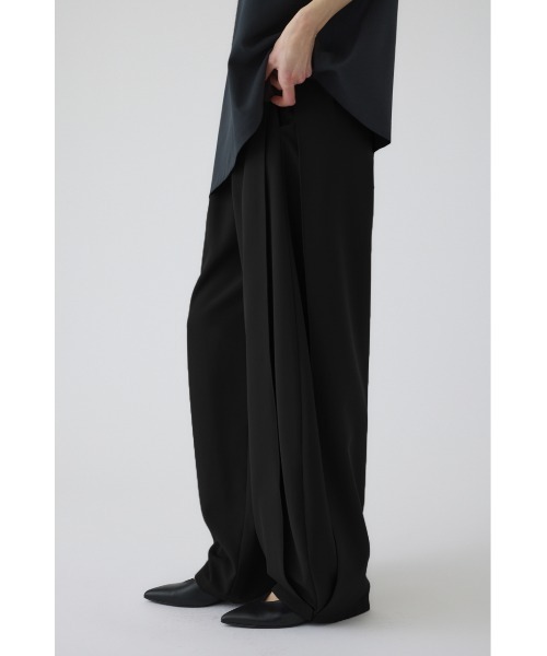 RIM.ARK(リムアーク)の「Round tuck PT(ラウンド タック パンツ)(その他パンツ・レディース・ダークブラウン/ベージュ/ブラック・38/36)」の12枚目の写真