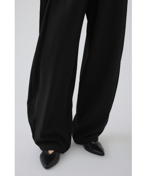 RIM.ARK(リムアーク)の「Round tuck PT(ラウンド タック パンツ)(その他パンツ・レディース・ダークブラウン/ベージュ/ブラック・38/36)」の18枚目の写真
