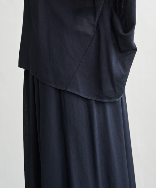 ikka(イッカ)の「【セットアップ対応】冷感ボイルタックドルマンブラウス(シャツ/ブラウス・レディース・ネイビー/グレイッシュベージュ/コーラルピンク・L/M/S)」の16枚目の写真