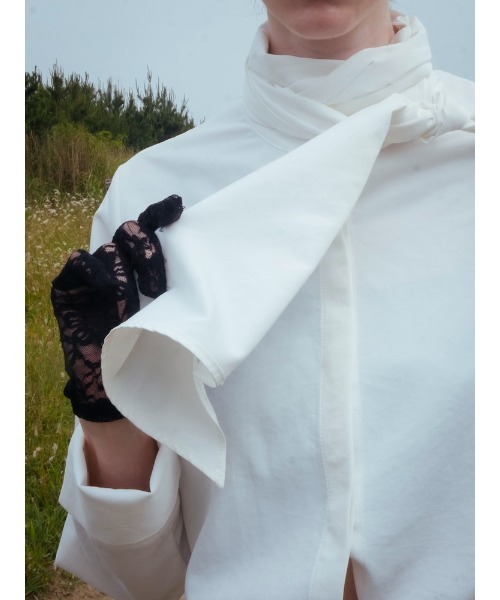 sahara(サハラ)の「【26AW PRE ORDER】Scarf Tie Blouse(シャツ/ブラウス・レディース・ブラック/ホワイト・FREE)」の14枚目の写真