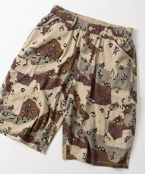 JOHN'S CLOSET(ジョンズクローゼット)の「【3】ツイルワイドカーゴ ハーフパンツ カモフラージュ/チョコチップ(デニムパンツ・メンズ・カーキ/ベージュ・LARGE)」の2枚目の写真