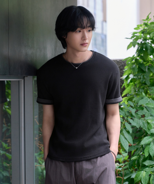 HYOJI(ヒョージ)の「26 SS セミクロップワッフル配色レイヤード半袖Tシャツ (3カラー)(Tシャツ/カットソー・メンズ・ブラック/グレー/ホワイト・M/L)」の4枚目の写真
