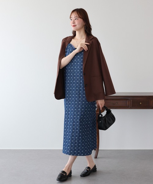 BLUEEAST(ブルーイースト)の「デニムライクフラワーレースワンピース(ワンピース・レディース・ネイビー/ブルー・MEDIUM/LARGE)」の7枚目の写真