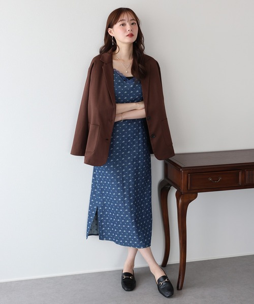 BLUEEAST(ブルーイースト)の「デニムライクフラワーレースワンピース(ワンピース・レディース・ネイビー/ブルー・MEDIUM/LARGE)」の8枚目の写真