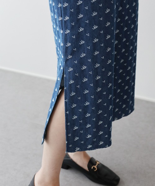 BLUEEAST(ブルーイースト)の「デニムライクフラワーレースワンピース(ワンピース・レディース・ネイビー/ブルー・MEDIUM/LARGE)」の10枚目の写真