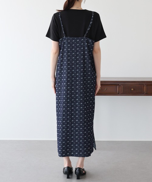 BLUEEAST(ブルーイースト)の「デニムライクフラワーレースワンピース(ワンピース・レディース・ネイビー/ブルー・MEDIUM/LARGE)」の18枚目の写真