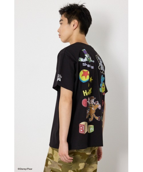 RODEO CROWNS WIDE BOWL(ロデオクラウンズワイドボウル)の「(TOY STORY)FRIEND Tシャツ(Tシャツ/カットソー・レディース・ブラック/オフホワイト・SMALL/MEDIUM)」の9枚目の写真