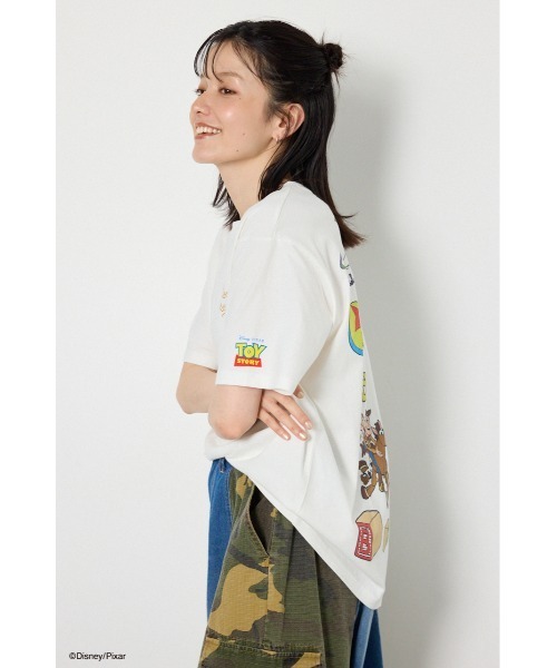 RODEO CROWNS WIDE BOWL(ロデオクラウンズワイドボウル)の「(TOY STORY)FRIEND Tシャツ(Tシャツ/カットソー・レディース・ブラック/オフホワイト・SMALL/MEDIUM)」の14枚目の写真