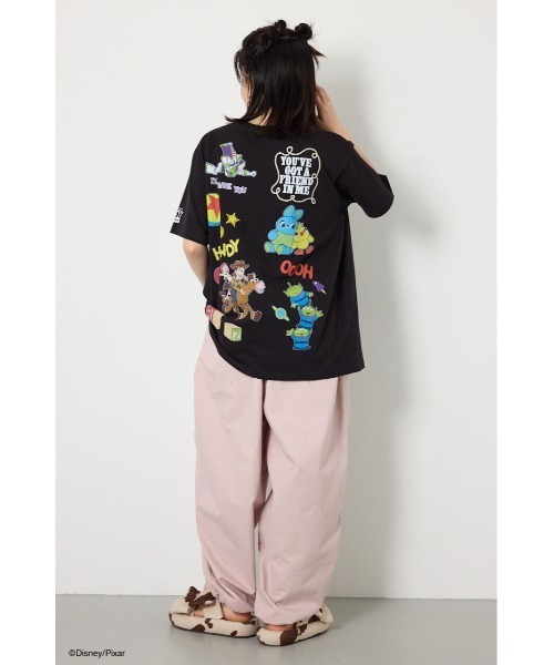 RODEO CROWNS WIDE BOWL(ロデオクラウンズワイドボウル)の「(TOY STORY)FRIEND Tシャツ(Tシャツ/カットソー・レディース・ブラック/オフホワイト・SMALL/MEDIUM)」の7枚目の写真