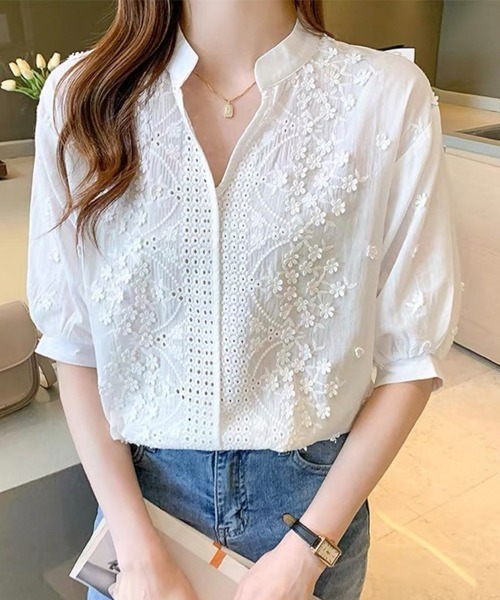 ONEP STAR（ワンピスター）の「フラワー刺繍カットワークブラウス（シャツ/ブラウス・レディース・ホワイト・MEDIUM/LARGE/X-LARGE）」の5枚目の写真