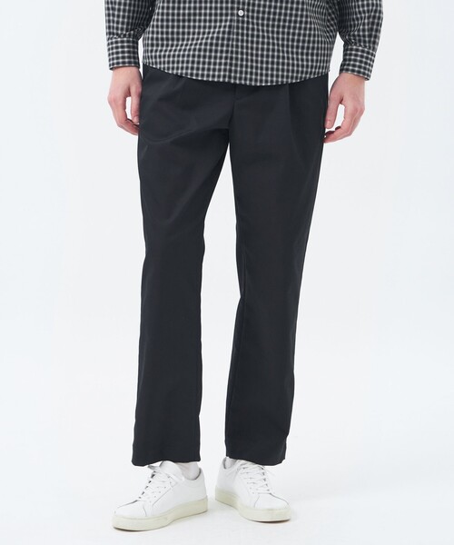 MACKINTOSH PHILOSOPHY（ﾏｯｷﾝﾄｯｼｭ ﾌｨﾛｿﾌｨｰ）の「【MP STANDARD TROUSERS】STYLE003 TAPERED FIT フレックスドライチノ（その他パンツ・メンズ・ライトベージュ/グレー系その他/ブラック・38/40/42）」の2枚目の写真
