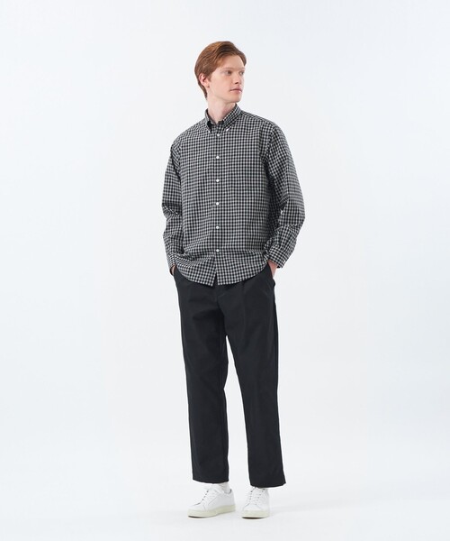 MACKINTOSH PHILOSOPHY（ﾏｯｷﾝﾄｯｼｭ ﾌｨﾛｿﾌｨｰ）の「【MP STANDARD TROUSERS】STYLE003 TAPERED FIT フレックスドライチノ（その他パンツ・メンズ・ライトベージュ/グレー系その他/ブラック・38/40/42）」の5枚目の写真