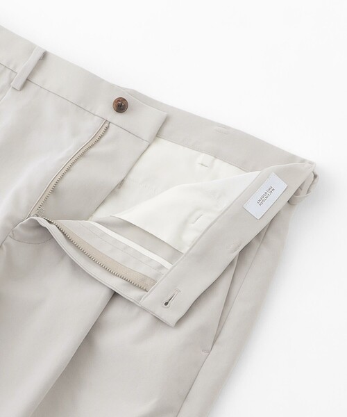 MACKINTOSH PHILOSOPHY（ﾏｯｷﾝﾄｯｼｭ ﾌｨﾛｿﾌｨｰ）の「【MP STANDARD TROUSERS】STYLE003 TAPERED FIT フレックスドライチノ（その他パンツ・メンズ・ライトベージュ/グレー系その他/ブラック・38/40/42）」の12枚目の写真