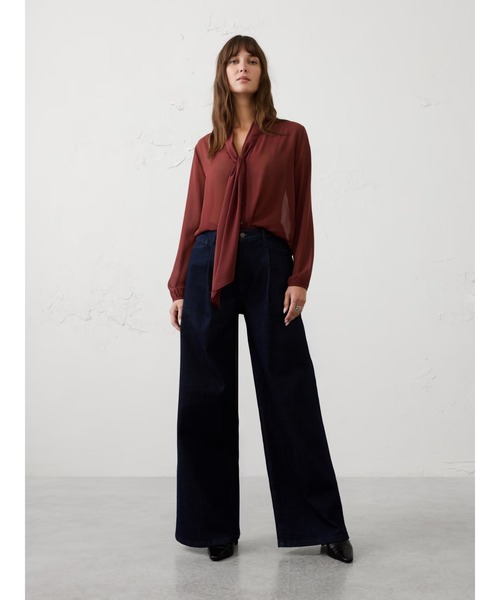 BANANA REPUBLIC FACTORY STORE(バナナリパブリック ファクトリーストア)の「BANANA REPUBLIC FACTORY STORE シアースカーフネックブラウス(シャツ/ブラウス・レディース・ブラック/ホワイト/レッド系その他・M/S/L/XS)」の6枚目の写真