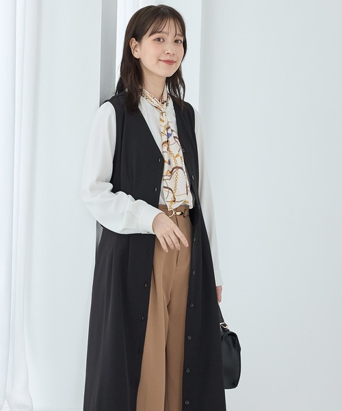 Honeys(ハニーズ)の「Vネックジレジャンスカ(ジャンパースカート・レディース・ブラック系その他2/ブラック/ブラック×グレー・3L/L/LL/M/S)」の9枚目の写真