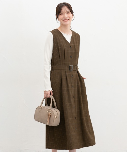 Honeys(ハニーズ)の「Vネックジレジャンスカ(ジャンパースカート・レディース・ブラック系その他2/ブラック/ブラック×グレー・3L/L/LL/M/S)」の18枚目の写真