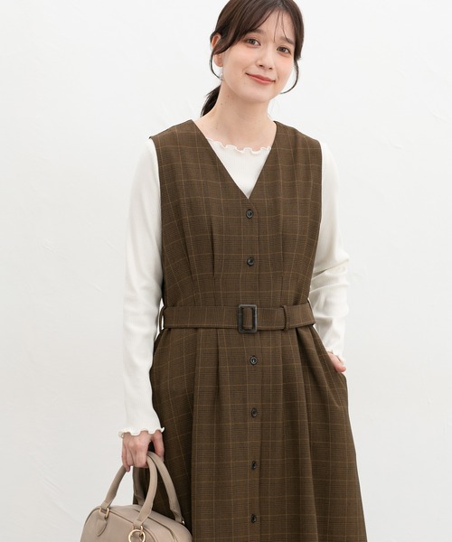 Honeys(ハニーズ)の「Vネックジレジャンスカ(ジャンパースカート・レディース・ブラック系その他2/ブラック/ブラック×グレー・3L/L/LL/M/S)」の19枚目の写真