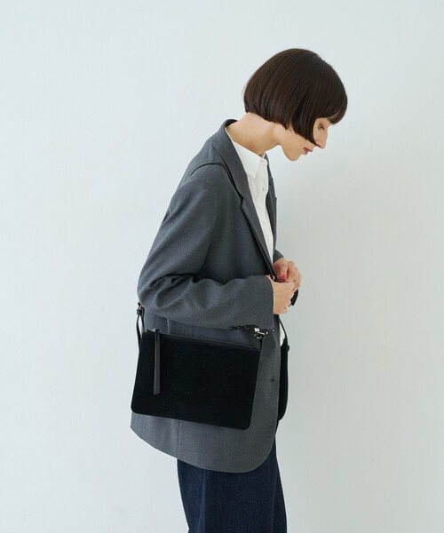 Rouge vif(ルージュヴィフ)の「【CHIMERE/シメール】フロントスエード調TRIO ショルダーバッグ(トートバッグ・レディース・ブラック・フリー)」の11枚目の写真