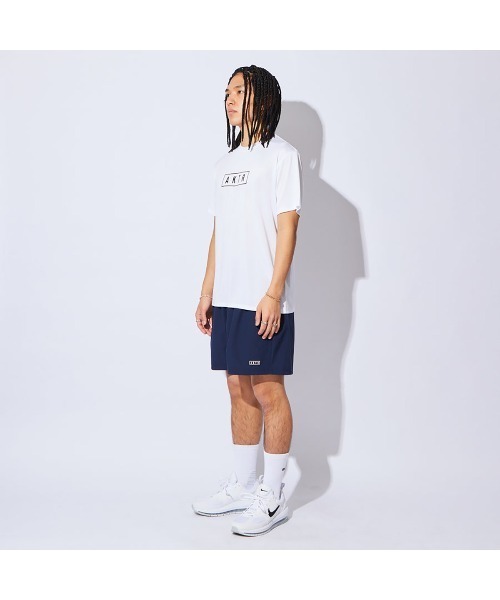 AKTR（アクター）の「AKTR BASIC AKTR LOGO SPORTS TEE（アクター ベーシック アクター ロゴ スポーツ ティー）（Tシャツ/カットソー・メンズ・ブラック系/ホワイト系・MEDIUM/X-LARGE/LARGE）」の5枚目の写真