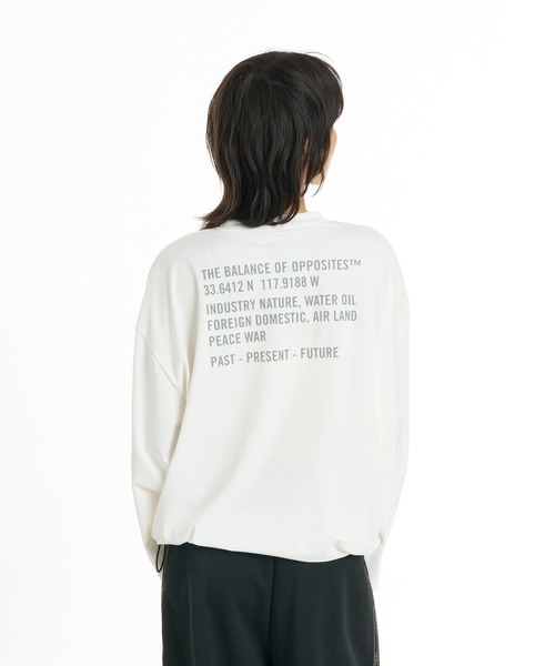 RVCA（ルーカ）の「RVCA ウィメンズ OPPOSITE LS TEE ロンT 【2026年秋冬モデル】/ルーカドローコード付きバックプリント長袖ロンT（Tシャツ/カットソー・レディース・ブルー系その他/ブラウン/オフホワイト/ブラック・SMALL/MEDIUM）」の2枚目の写真