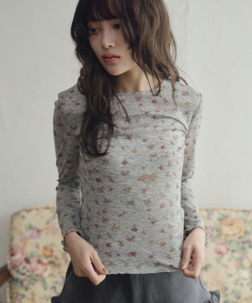 LiLIN（リリン）の「小花柄メローカットソー / flower mellow top（Tシャツ/カットソー・レディース・アイボリー/グレー・FREE）」の20枚目の写真