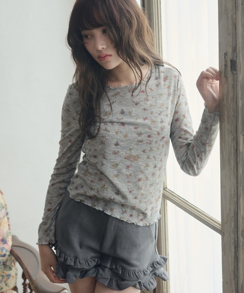 LiLIN（リリン）の「小花柄メローカットソー / flower mellow top（Tシャツ/カットソー・レディース・アイボリー/グレー・FREE）」の21枚目の写真
