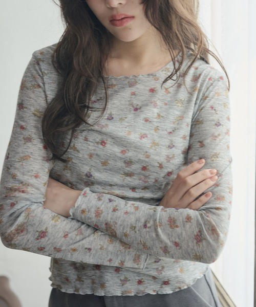 LiLIN（リリン）の「小花柄メローカットソー / flower mellow top（Tシャツ/カットソー・レディース・アイボリー/グレー・FREE）」の7枚目の写真